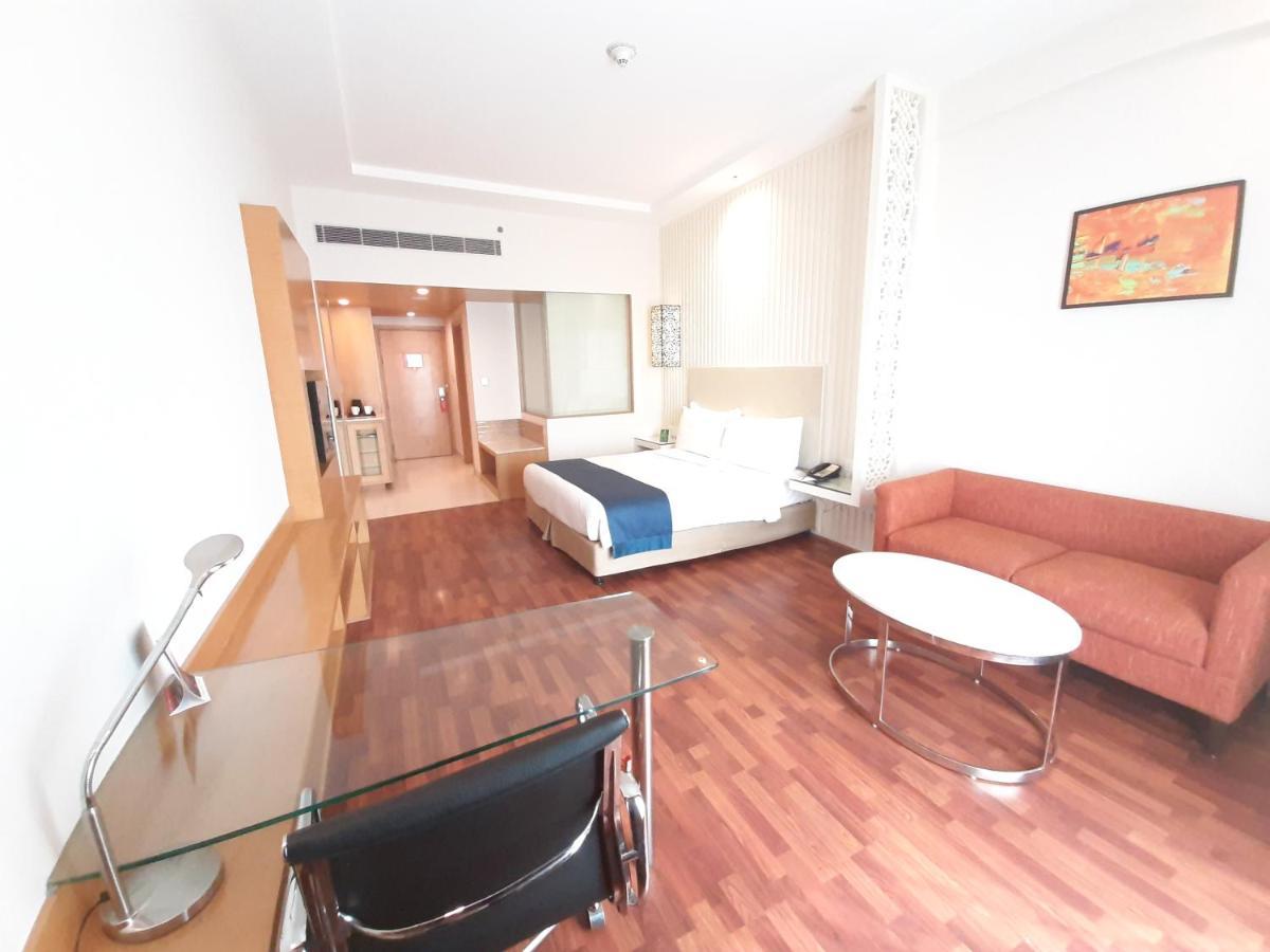 Holiday Inn Amritsar Ranjit Avenue By Ihg Eksteriør billede