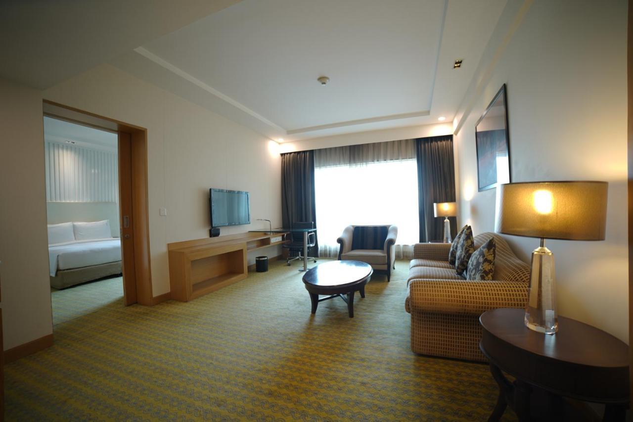 Holiday Inn Amritsar Ranjit Avenue By Ihg Eksteriør billede